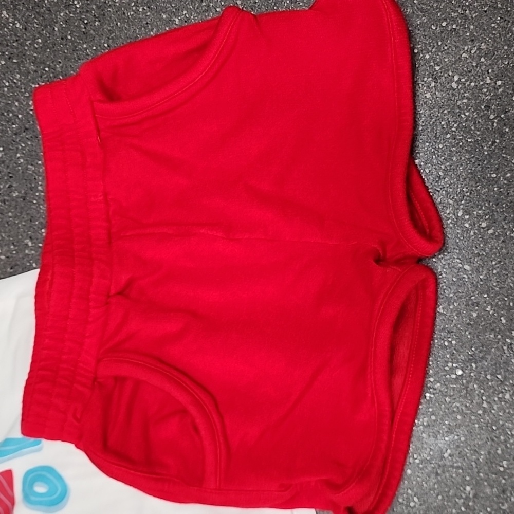 Outfit - Picture 2 of 4